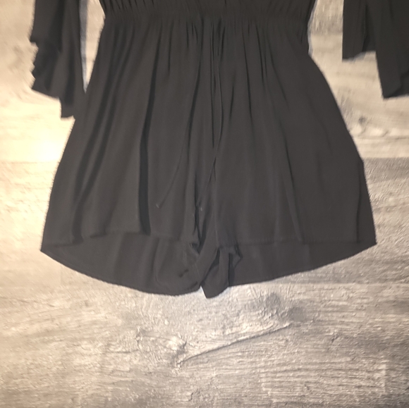 NWT Express brand black romper size small - Picture 5 of 6